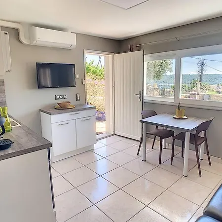 Apartment Condrieu, Le Chatillon Au Coeur Du Vignoble Belle Vue Sur Vallee Du Rhone Condrieu